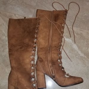 Chestnut tall boots